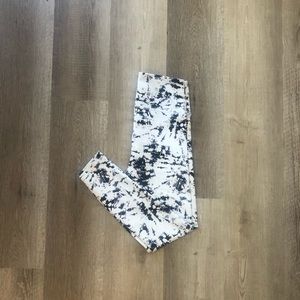 Ivl marble leggings